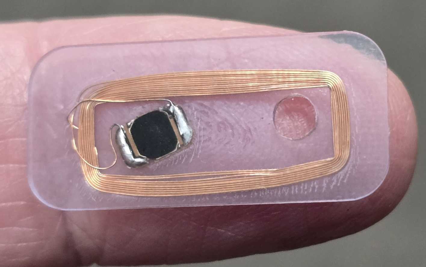 NFC Small Tag iPhone Reads From Over 1" - ISO 15693